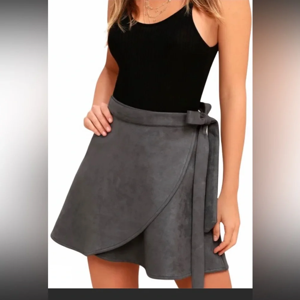 Lulu’s Skirt - Picture 6 of 6